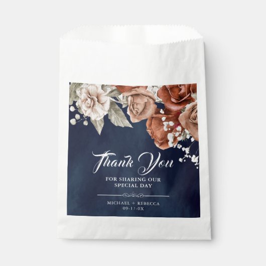 Burnt Orange Rose Terracotta Floral Navy Hochzeit Geschenktütchen (Vorderseite)