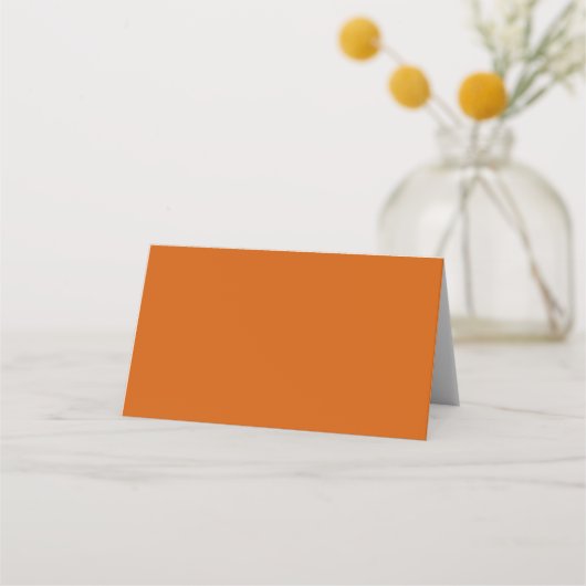 Burnt Orange Simple Stylized Script Wedding Platzkarte (Rückseite)