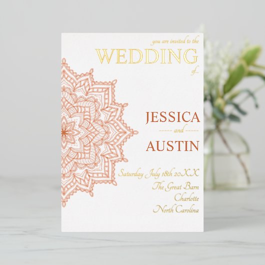 Burnt Orange Sunrise Mandala Summer Hochzeit im He Folieneinladung (Stehend vorne)