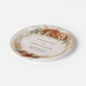 Burnt orange Terracotta und grüne Laubbogen Pappteller (Schrägansicht)