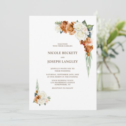 Burnt Orange White Rose Floral Wedding Einladung (Stehend Vorderseite)