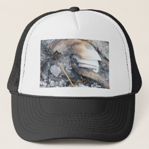 Burnt Papers Truckerkappe