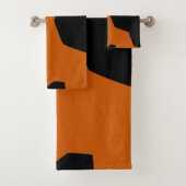 Burnt Sienna und Black Geometric Badhandtuch Set (Insitu)