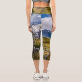 Burnt tree, Torres del Paine, Chile Capri Leggings (Rückseite)