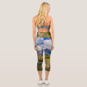 Burnt tree, Torres del Paine, Chile Capri Leggings (Rückseite)