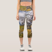 Burnt tree, Torres del Paine, Chile Capri Leggings (Vorderseite)