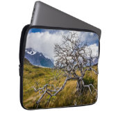Burnt tree, Torres del Paine, Chile Laptopschutzhülle (Vorne Rechts)