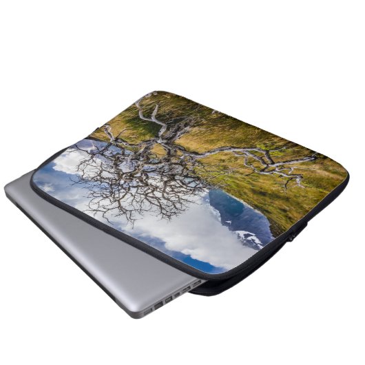 Burnt tree, Torres del Paine, Chile Laptopschutzhülle (Vorne Knopf)