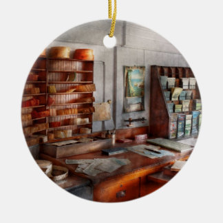 Büro des Reinigungsbüros Keramikornament