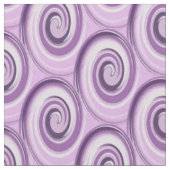 Bürste streicht violetten Strudel Stoff (Nahaufnahme)