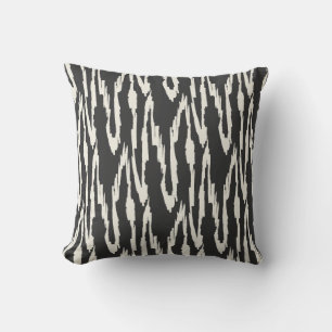 Bürstige Ikat Holzkohle & Cremeweiß Kissen