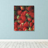Buschel von Erdbeeren Leinwanddruck (Insitu (Holzboden))