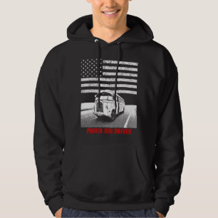 Busfahrer mit altem Bus Hoodie