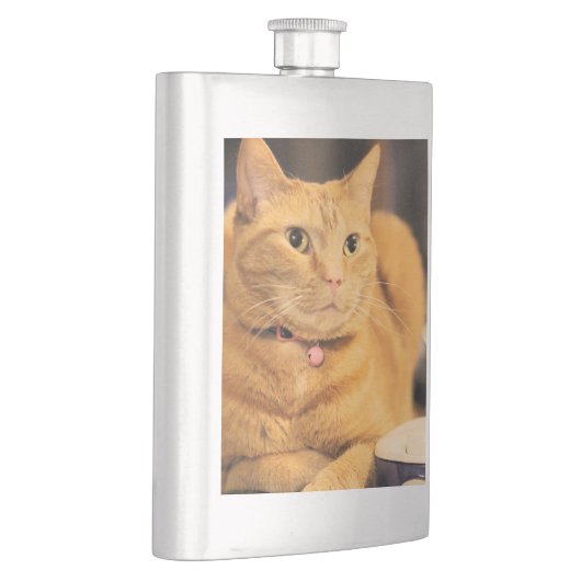 Bushy Flachmann (Rechts)