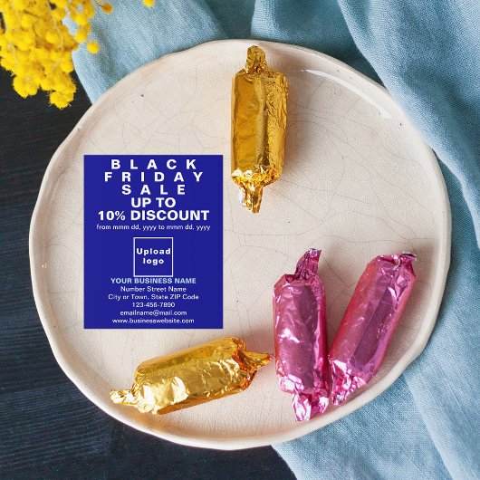 Business Black Friday Sale auf blauem Flyer