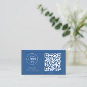 Business Card with QR Code | Blue Modern Design Visitenkarte (Stehend Vorderseite)