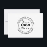 Business-Flat für kundenspezifische Firmenlogos da Dankeskarte<br><div class="desc">Suchen Sie nach Mitteilungskarten, die Sie in Ihre Kleingeschäftspakete einbinden können? Karo aus dieser Custom Company Logo Business Flat Dankeschön Karte. Die Rückseite ist leer, sodass Sie eine persönliche Note schreiben können. Sie können Ihr eigenes Firmenlogo ganz einfach hinzufügen und sogar den Stil des Schriftartes mit dem Designwerkzeug ändern. Glückliches...</div>