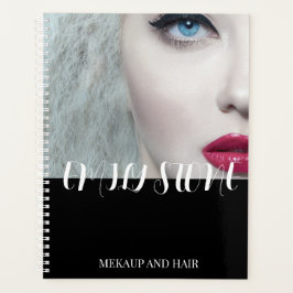 Business-Foto mit QR-Code-Schwarz-weißen Planern Planer