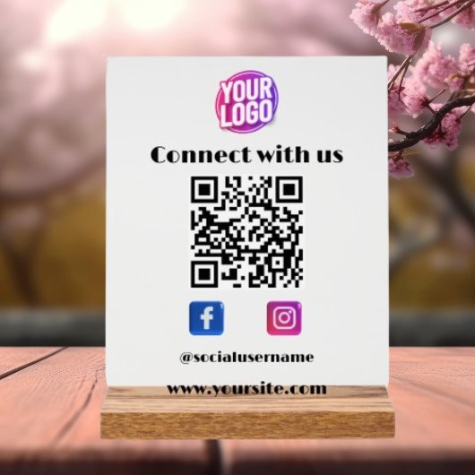 Business-Logo mit QR-Code und Social Media White Acrylschild