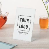 Business Logo Professional Simple Sockelschild (In SItu)