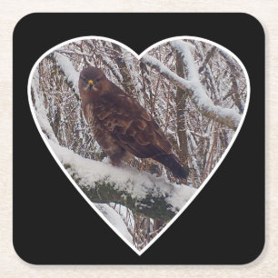 Bussard auf schneebedecktem Ast Herzform Winterkun Rechteckiger Pappuntersetzer