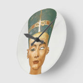 Bust of Queen Nefertiti, front view, from the stud Runde Wanduhr (Winkel)