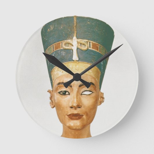 Bust of Queen Nefertiti, front view, from the stud Runde Wanduhr (Vorderseite)