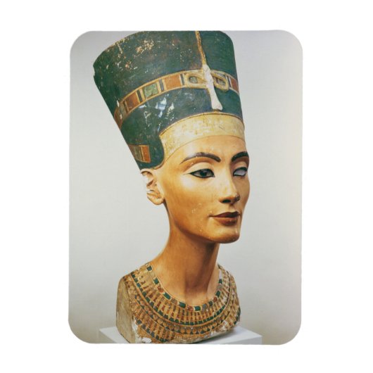 Büste von Königin Nefertiti, aus dem Studio des sc Magnet (Vertikal)