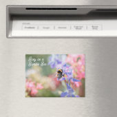 "Busy as a Bumble Bee" Soft Pastel Flowers Magnet (In Situ (Geschirrspüler))