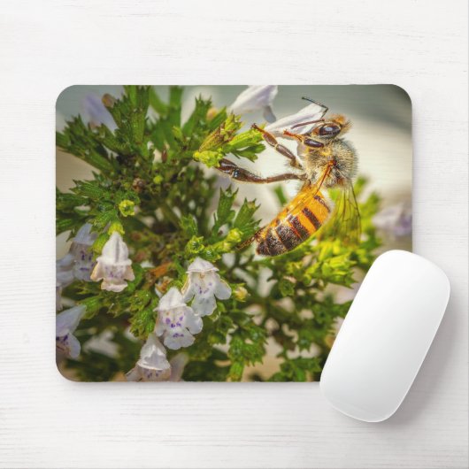 Busy Bee working hard Mousepad (Mit Mouse)