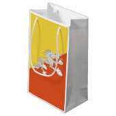 Butane-Flagge Kleine Geschenktüte (Rückseite Schrägansicht)