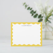 Butter Yellow Wavy Frame Note Card Einladung (Stehend Vorderseite)