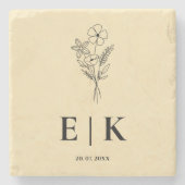 Butter Yellow Wildflower Monogram Wedding Steinuntersetzer (Vorderseite)