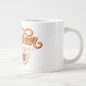 BUTTERBEER™ Available At Wizarding Taverns Jumbo-Tasse (Rechts)