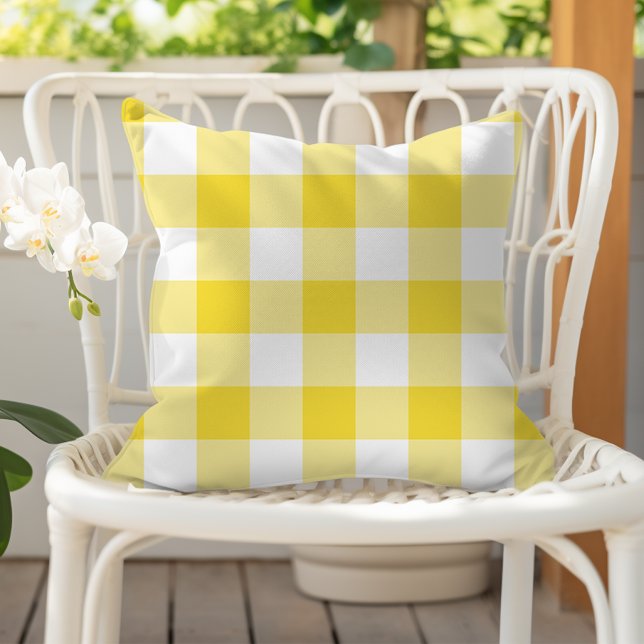 Buttercup Yellow Gingham Check Plaid Pattern Kissen (Von Creator hochgeladen)