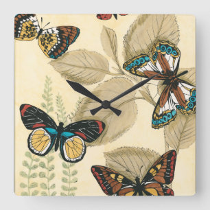 Butterflies Gliding Over Leaves Quadratische Wanduhr