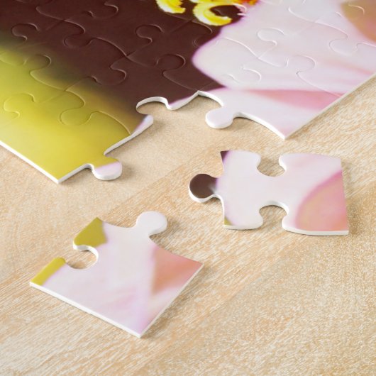 Butterfly auf einer rosa Zinnia-Blume hochladen Puzzle (Seite)