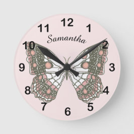 Butterfly & Custom Name on Soft Pink Runde Wanduhr