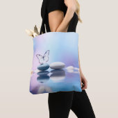 Butterfly Forest Nature Serene Tranquil Tasche (Von Nahem)