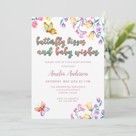 Butterfly Kisses and Baby wünscht Pink Baby Dusche Einladung (Stehend Vorderseite)