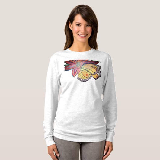 Butterfly landing on a flower T-Shirt (Vorne ganz)