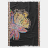 Butterfly landing on flower Throw Blanket Decke (Vorderseite Vertikal)
