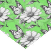 Butterfly On Blume Muster Green Design Tischdecke (Schrägansicht)