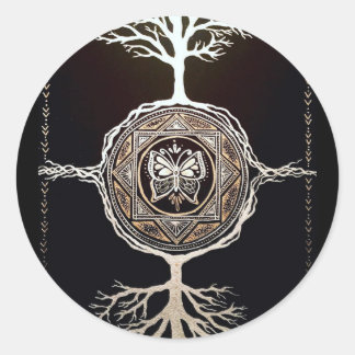 Butterfly Tree Mandala Runder Aufkleber