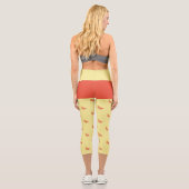 Butterfly Yellow Monogram Modern Trendy Girendy Ni Capri Leggings (Rückseite)