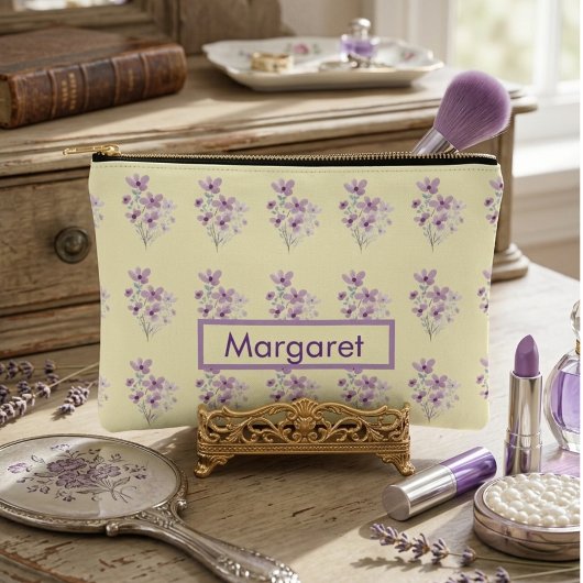 Buttergelb mit floraler Note  Zubehörtasche