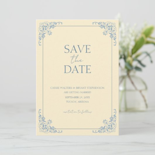 Buttergelbe Dusty Blue Minimal Save the Date Einladung (Stehend Vorderseite)