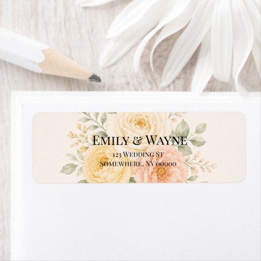 Buttergelbe Pfirsich- und Elfenblumen-Hochzeit (Insitu)