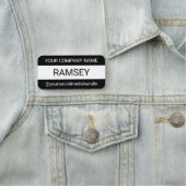 Button für die Sicherheit von Schwarzweiß-Nametag (Beispiel)