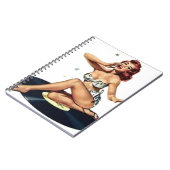 Button herauf das Mädchen, das auf Aufzeichnung Notizblock (Linke Seite)